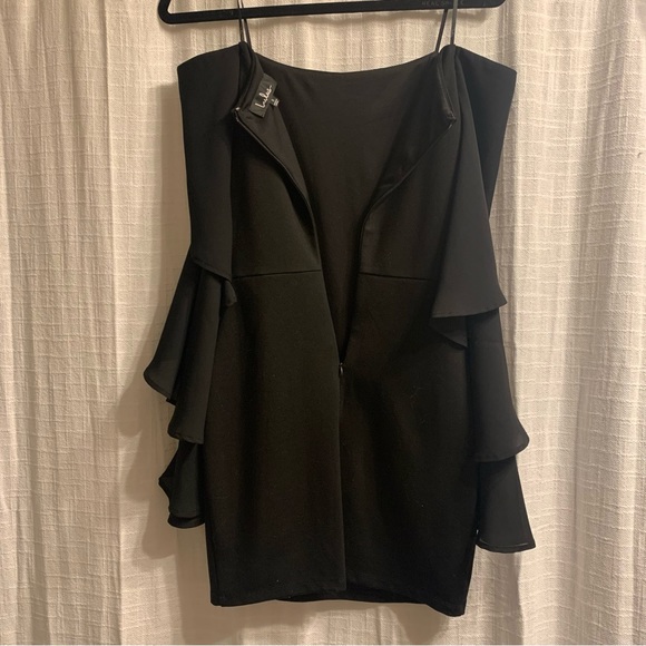 Black Tiered Long Sleeve Cocktail Dress 🖤 Worn ONCE! - Picture 8 of 9